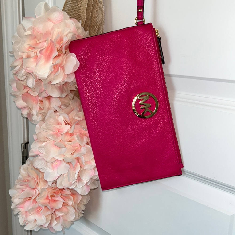 Bright Pink Michael Kors Wristlet